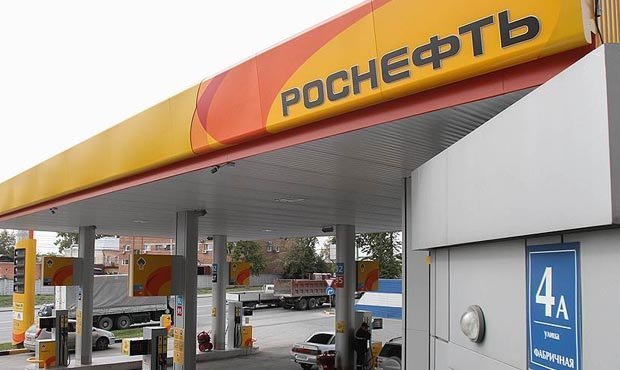 ФАС направила «Роснефти» предупреждение из-за роста цен на бензин