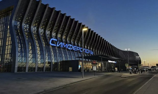 В аэропорту Симферополя пьяный пассажир устроил дебош и требовал пересадить его в бизнес-класс