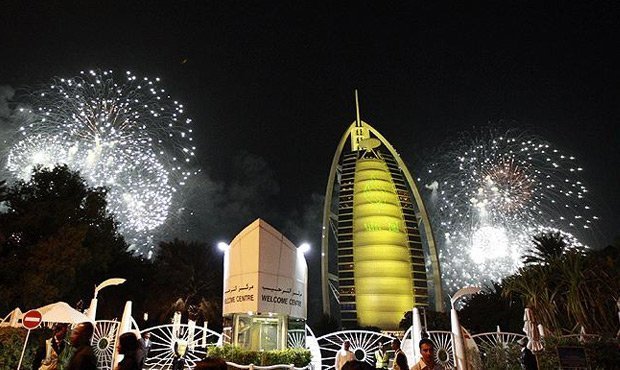 Дубай, Нью-Йорк и Париж признаны самыми дорогими городами для встречи Нового года