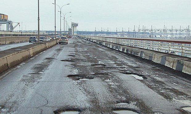 Прокуратура признала омскую мэрию виновной в плохих дорогах