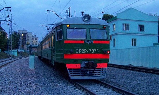 В подмосковной электричке произошел конфликт со стрельбой. Два человека ранены