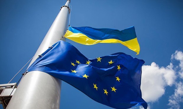 Украине пригрозили отменой безвизового режима с ЕС из-за коррупции