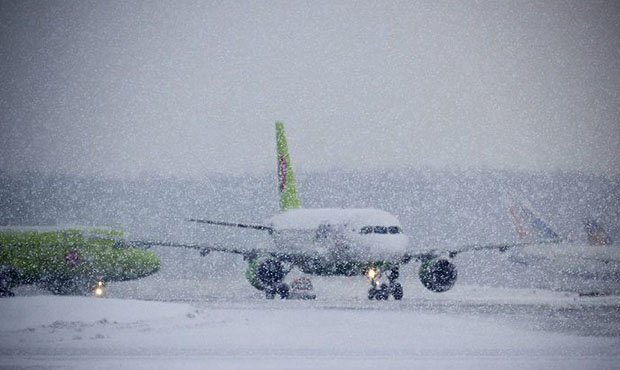 Московские аэропорты отменили около 50 рейсов из-за неблагоприятных метеоусловий  