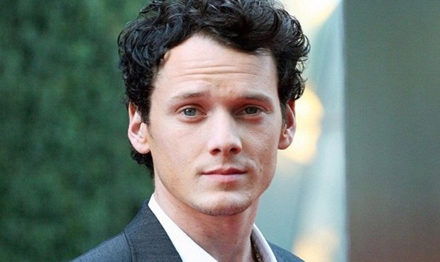 В Калифорнии в результате дорожной аварии погиб актер Антон Ельчин