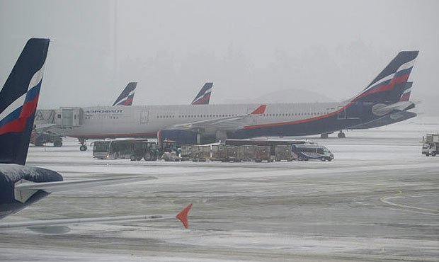 «Аэрофлот» перенес и отменил десятки рейсов из-за надвигающейся снежной бури