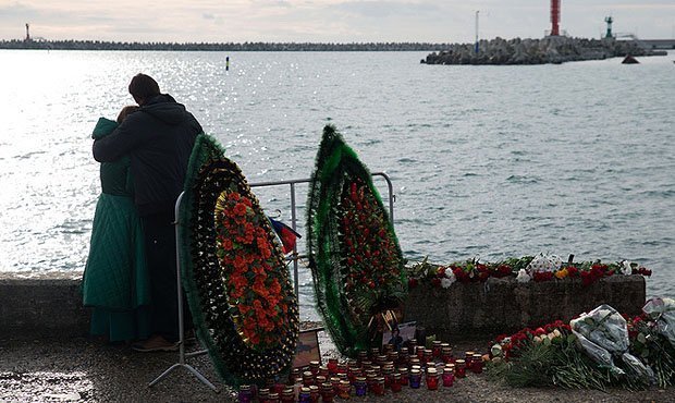 Причиной крушения самолета Ту-154 в Черном море могли стать проблемы с закрылками