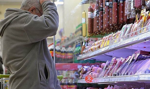 Тюменская ФАС запретила ритейлерам публично сообщать о росте цен на продукты и бензин  