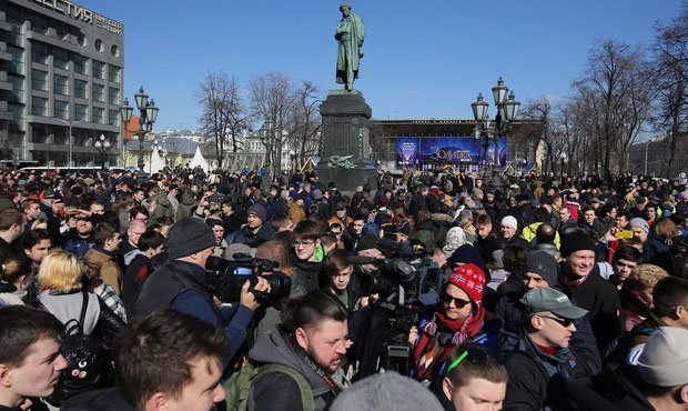 Оппозиции пригрозили штрафами за призывы к участию в несанкционированных митингах