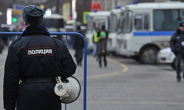 Полиция по всей России за сутки задержала около 400 человек по подозрению в подготовке беспорядков