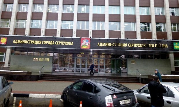 Силовики задержали трех чиновников из Серпуховского района после жалоб президенту