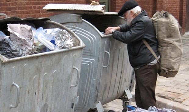 Глава СПЧ предложил россиянам оформлять опекунство над бездомными пенсионерами