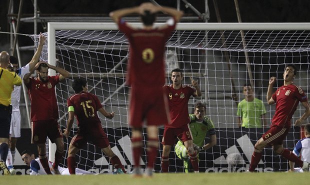 Юношеская сборная России проиграла Испании в финале чемпионата Европы по футболу 