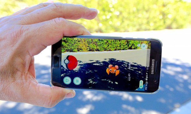 В Екатеринбурге полиция задержала на избирательном участке ловца покемонов