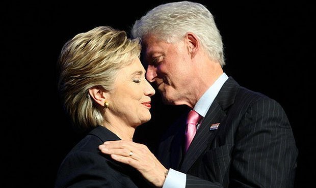 Новость о разводе Хиллари и Билла Клинтон оказалась «фейком»