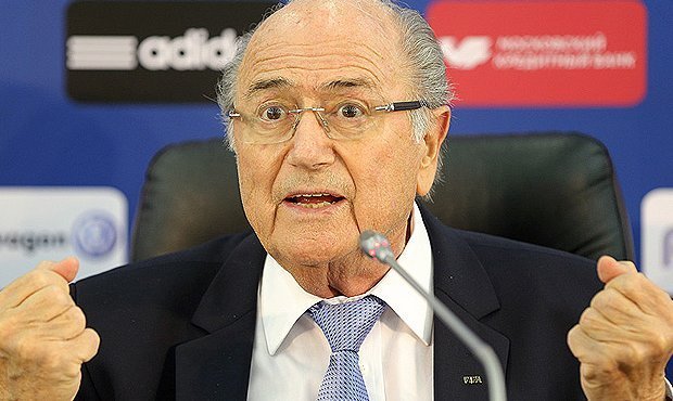 Обвиняемого в хищениях главу ФИФА отстранили от должности на 90 дней
