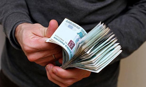 Московского полицейского заподозрили в вымогательстве 5 млн рублей у бизнесмена
