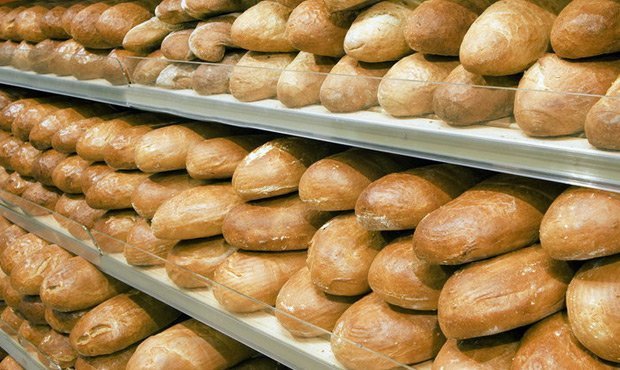Российским производителям разрешат печь хлеб из зерна для скота