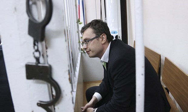 Сотрудников московского СКР арестовали за попытку освободить подельника Шакро Молодого