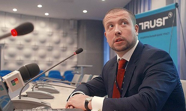 В Киеве задержали главу правления санируемого банка «Траст» Илью Юрова