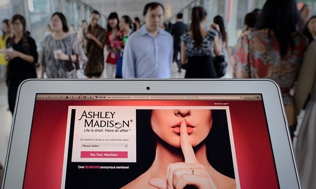 На всемирном сайте изменщиков Ashley Madison зарегистрировались более 30 тысяч россиян