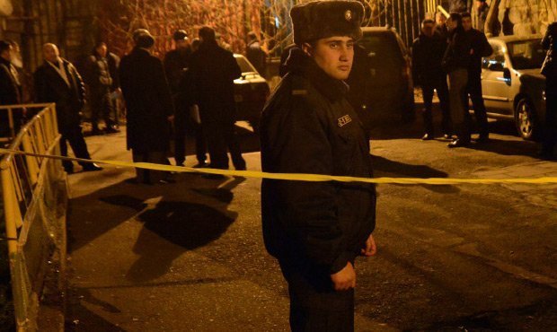 В Ереване в рейсовом автобусе взорвалась бомба. Есть погибшие