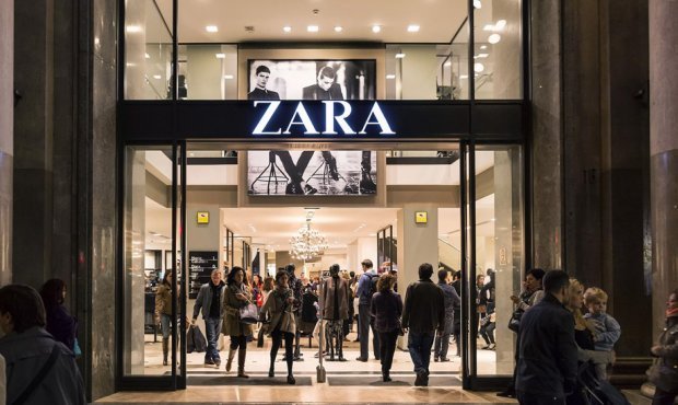 Покупатели одежды Zara находят в вещах записки с жалобами от работников фирмы