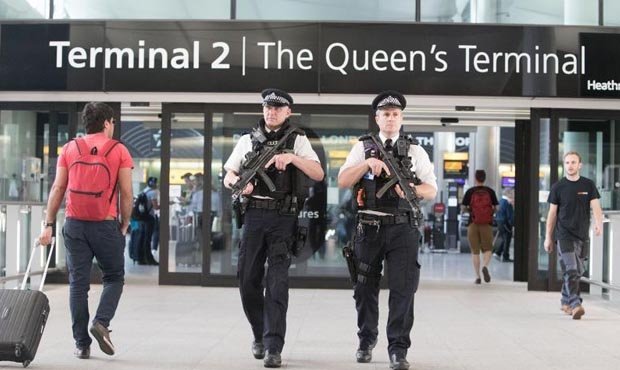 Посольство РФ в Лондоне сообщило о задержаниях российских граждан в британских аэропортах