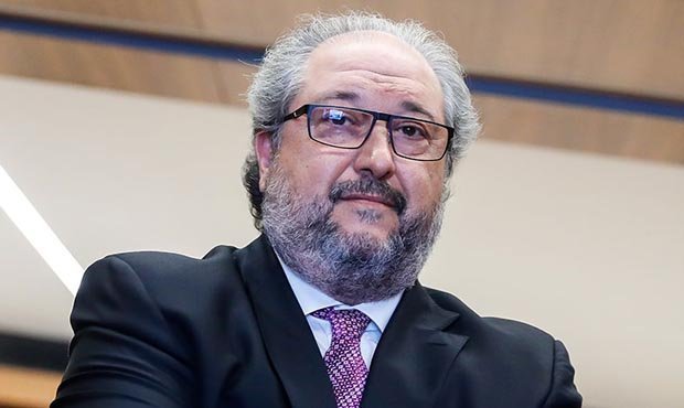 Миллиардер и меценат Борис Минц решил переехать в Великобританию