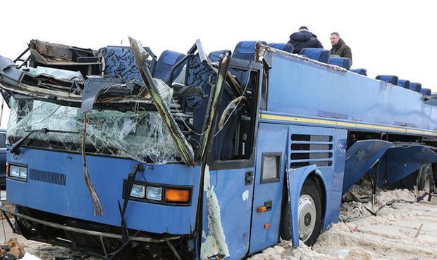 СКР возбудил уголовное дело против владельца разбившегося автобуса с детьми