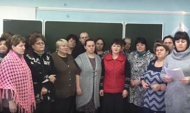 Жители омского села пожаловались президенту на отсутствие газа, воды, связи и медпомощи