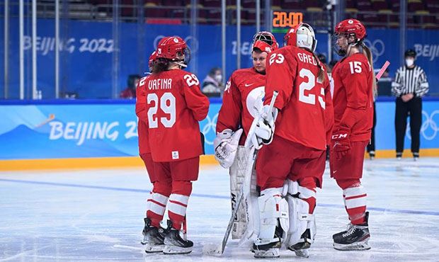 Канадские хоккеистки отказались играть с россиянками до предоставления соперницами тестов на COVID-19