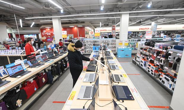 Российские магазины электроники отказались от продажи товаров в рассрочку и кредит
