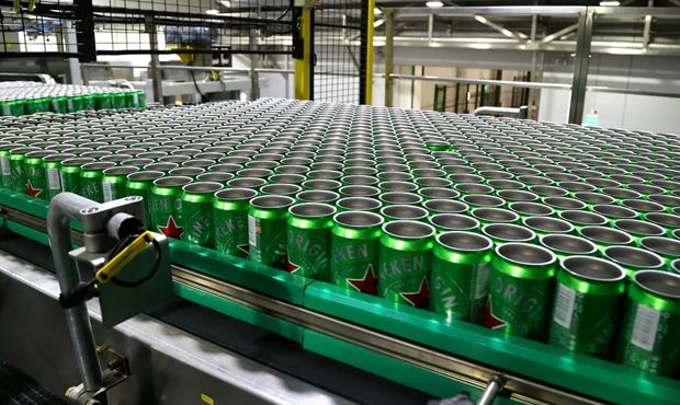 Пивоваренный концерн Heineken приостанавливает свою работу в России