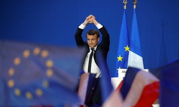 Выборы президента Франции выиграл Эммануэль Макрон  