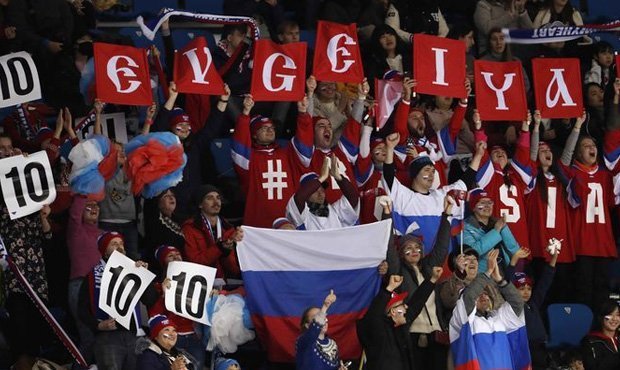 Российские болельщики получили по 100 тысяч рублей за правильное поведение на Олимпиаде