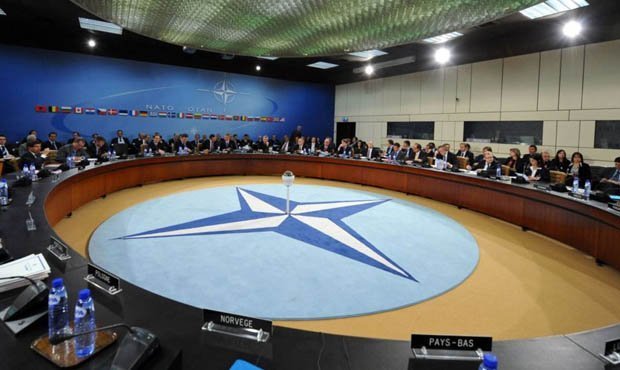 Члены НАТО обвинили Россию в нарушении договора о ликвидации ракет средней и меньшей дальности   