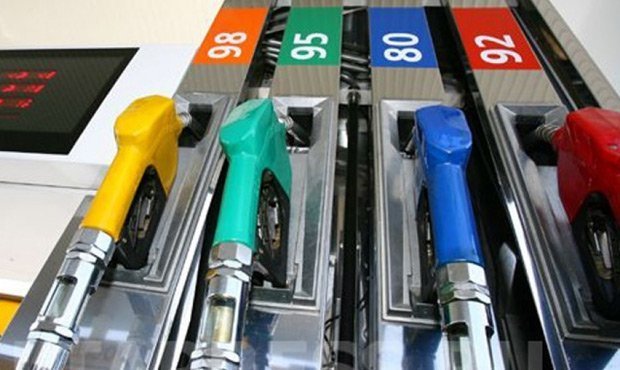 В Крыму на время энергетической блокады заморозили цены на топливо