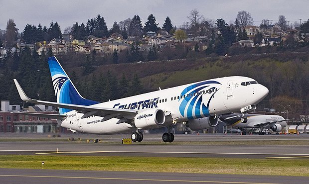 Крушение самолета EgyptAir отложит возобновление полетов из России в Египет