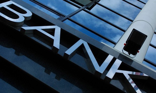 Госдума разрешит банкам взыскивать долги с заемщиков без решения суда