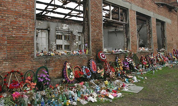 Пострадавших при теракте в Беслане обеспечат новыми квартирами