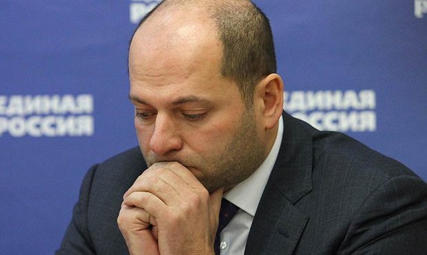 Депутата, посоветовавшего россиянам «меньше есть», исключили из политсовета «Единой России»