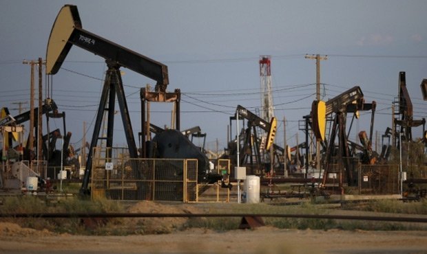 Цена на нефть вернулась на отметку в 30 долларов за баррель