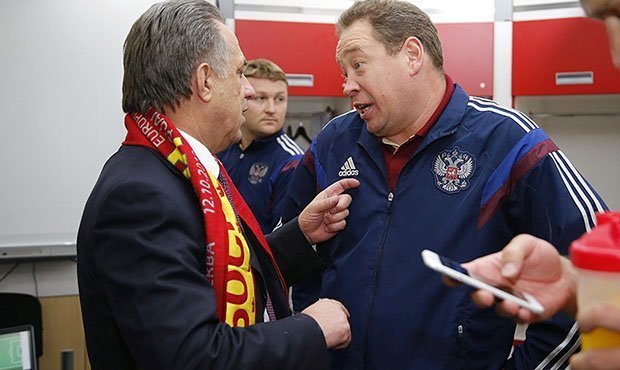 Министр спорта Виталий Мутко объявил о роспуске сборной по футболу