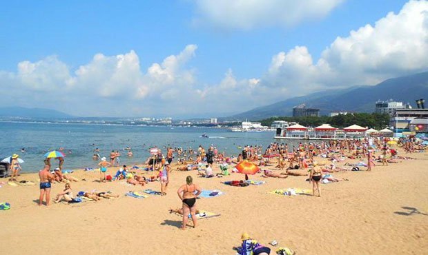 Краснодарские власти сообщили о 100%-й заполняемости курортов Черного моря