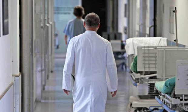 Главврача больницы Артема уволили после смерти пациента из-за невнимательности персонала