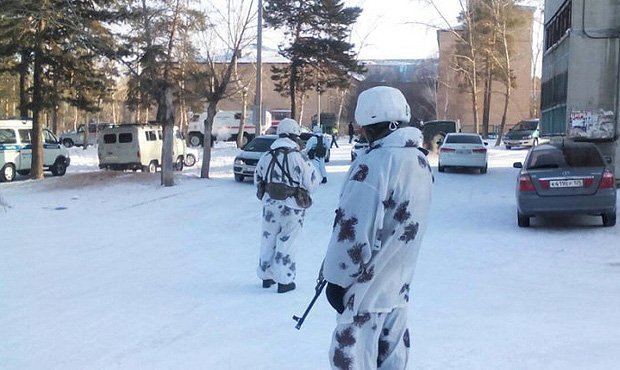 Следователи проверят связь между нападениями в школах Перми и Улан-Удэ
