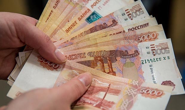 Российские банки ограничили прием купюр номиналом 5 тысяч рублей в банкоматы