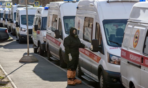 В Петербурге из-за высокой заболеваемости COVID-19 ввели некоторые карантинные ограничения