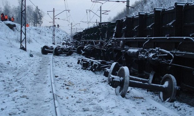 В Забайкалье из-за схода вагонов с рельсов задержано и отменено несколько поездов