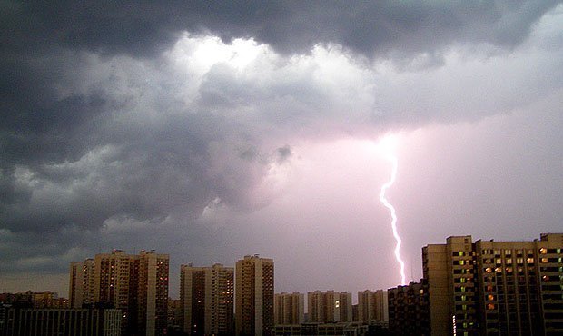 Гидрометцентр предупредил москвичей о потенциально опасной погоде